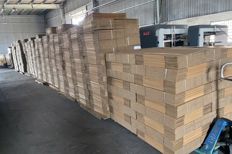 Lưu kho tấm carton